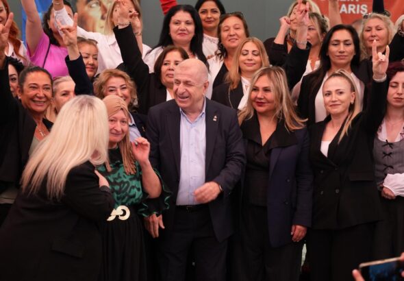 Zafer Partisi Genel Başkanı Prof. Dr. Ümit Özdağ, Adana’Atatürk'ün Kızları Zafer'de Buluşuyor (4)